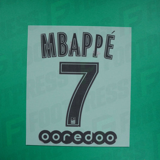 Flocage Officiel - Paris Saint-Germain ENFANT, "Mbappé lettres "A" et "P" endommagées", 2019/2020, Away JUNIOR, Noir