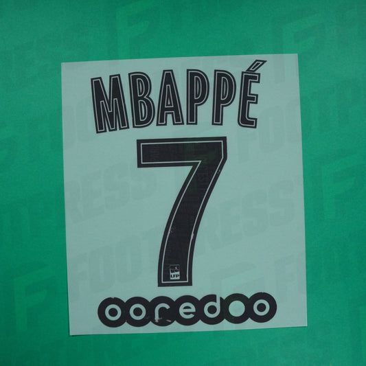 Flocage Officiel - Paris Saint-Germain ENFANT, Mbappé Manque centre du o sur le ooredoo, 2019/2020, Away JUNIOR, Noir